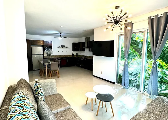 5th Avenue Oasis 8 Personas * Playa del Carmen